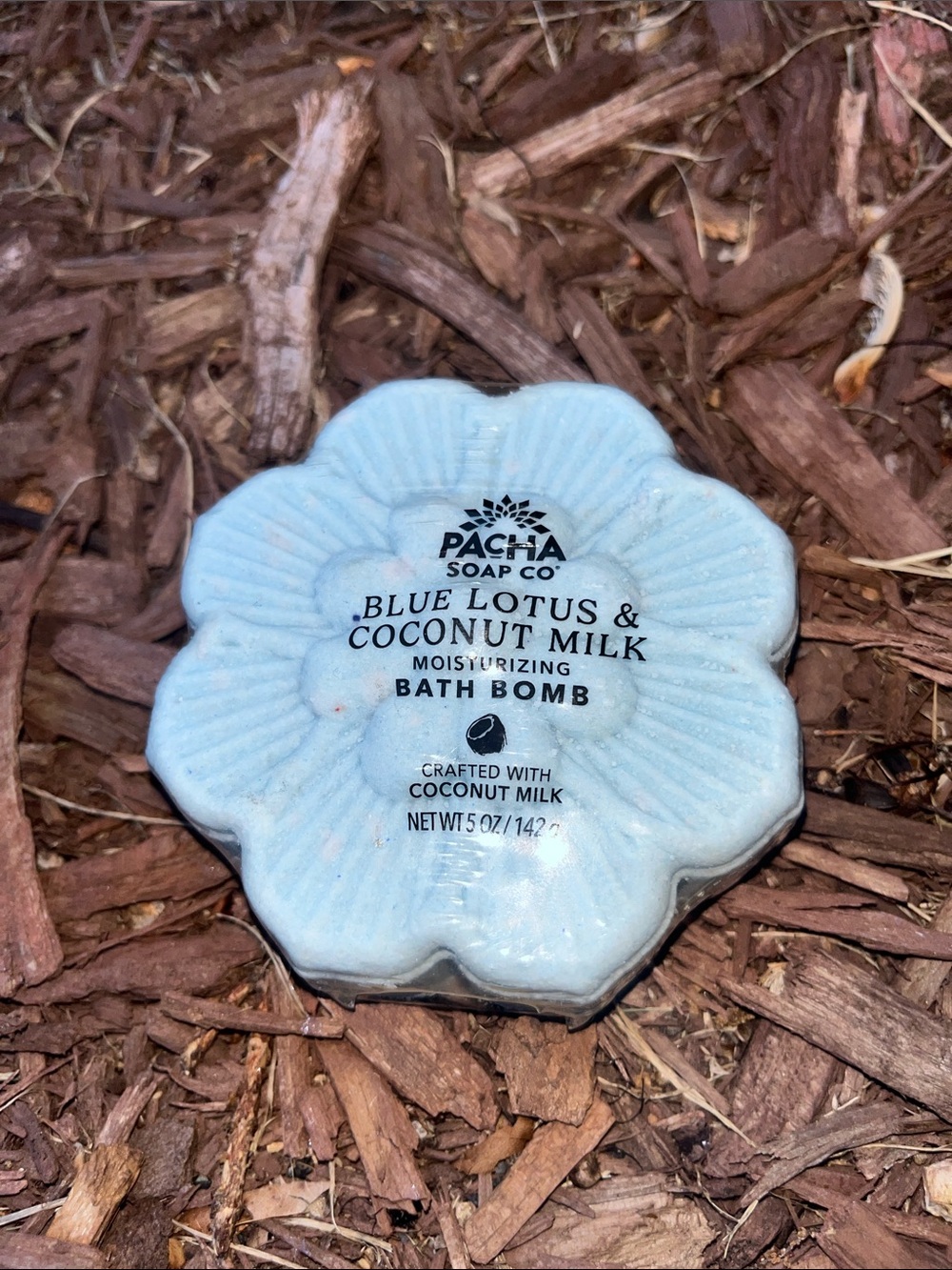 Blue Lotus & Coconut Milk Moisturizing Bath Bomb - Blue